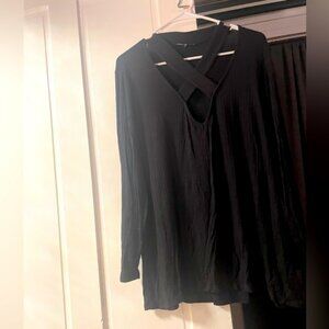 Black Charlotte Russe Size 2x Crossfront Shirt